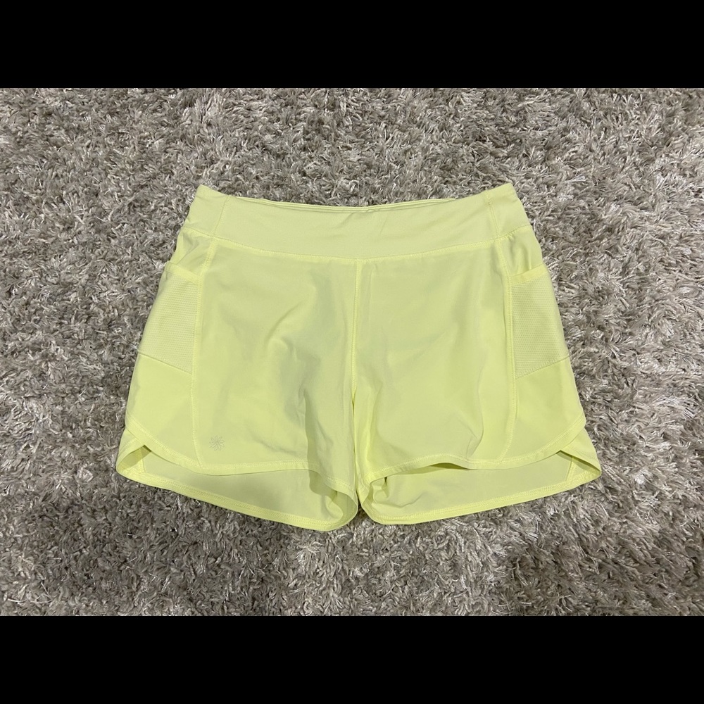 NWOT athleta girl record breaker 3” shorts XL